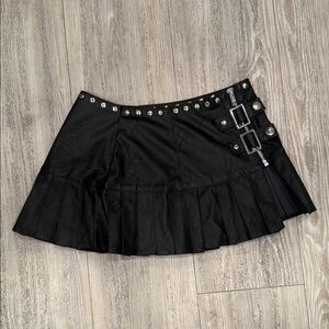 I am Gia black leather micro skirt